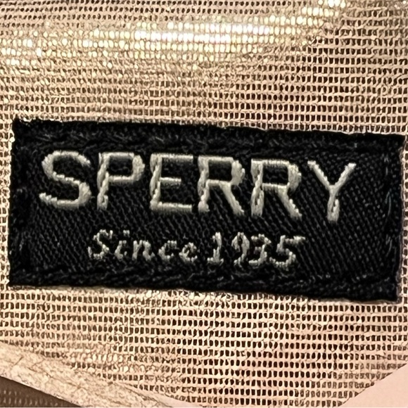 Sperry Big Kid's Saltwater Metallic Pink Duck Boot - Picture 11 of 13